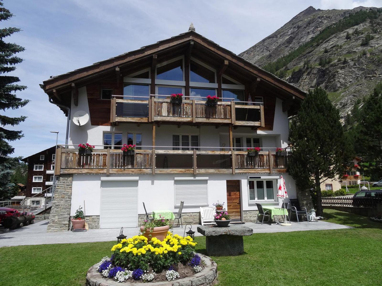 Ferienwohnung Haus Faderhorn Saas-Almagell Exterior foto
